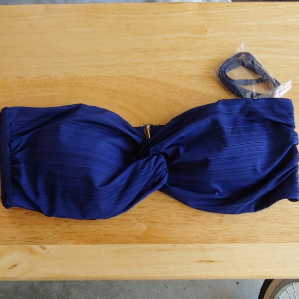 🎈Mossimo Navy Twisted Swim Top W/Straps